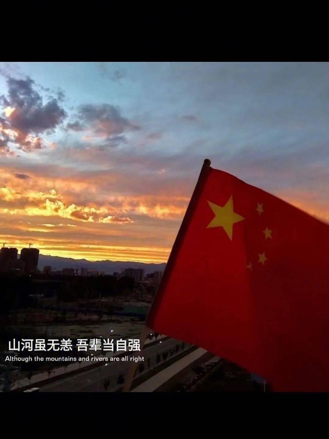突传噩耗！43岁网红“有道妈妈”车祸离世，儿子杨一悼念惹人泪目