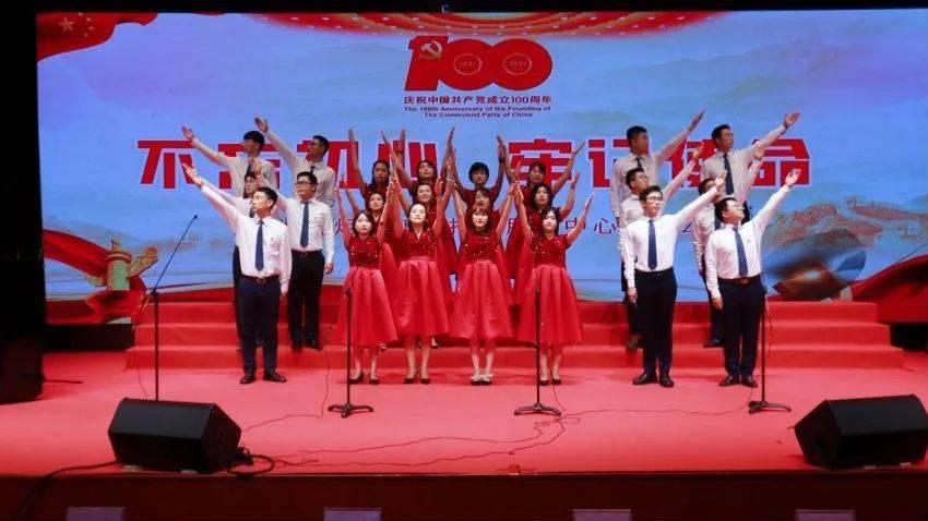 人民日报推荐：初中各阶段书单有了！中学生寒假必读！
